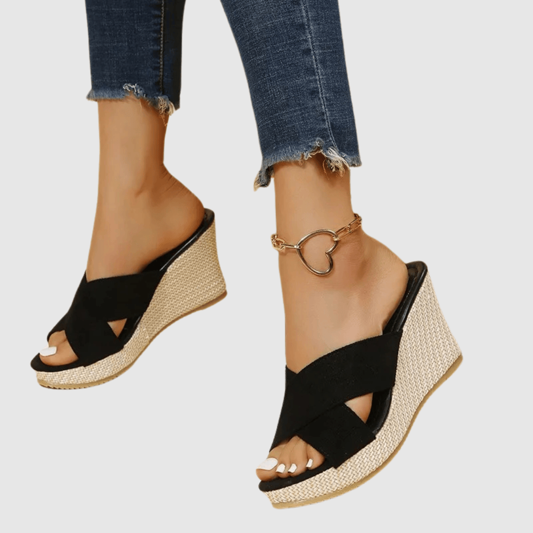 Elegáns magassarkú szandál Nives – 5. kép