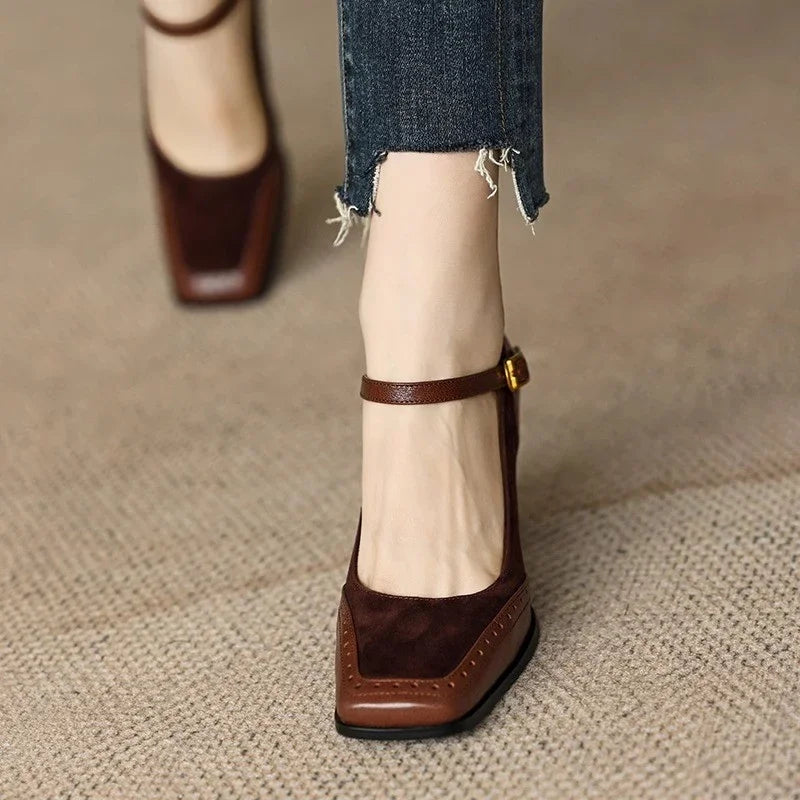 Klasszikus pumps Charlotte – 3. kép