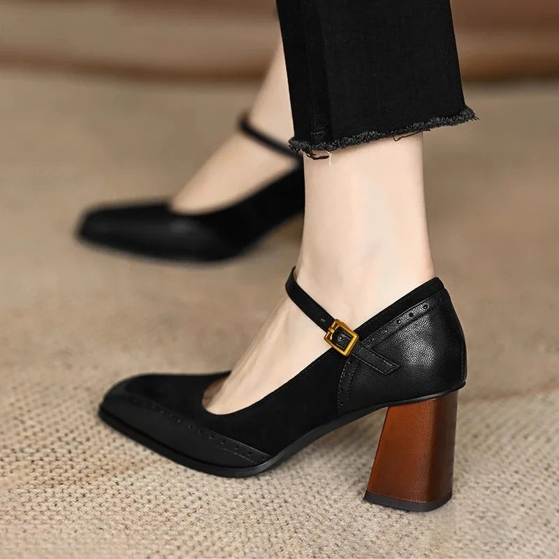 Klasszikus pumps Charlotte – 8. kép