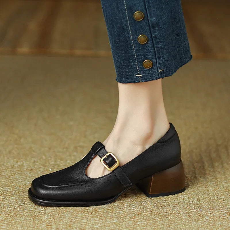 T-pántos cipő vintage stílusban Emilia – 5. kép